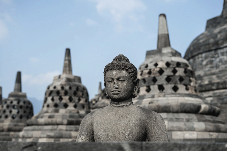 4D3N THE BEST OF YOGYAKARTA BOROBUDUR TOUR PACKAGE