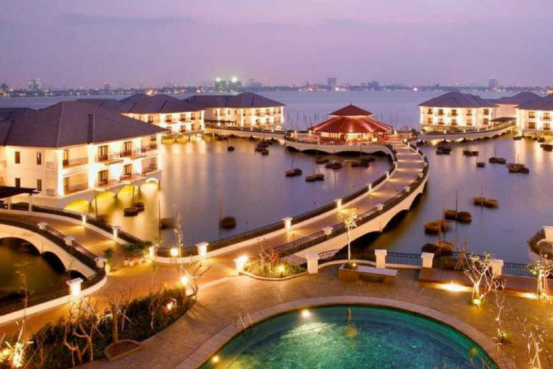 Vietnam Halong Bay Muslim Tour