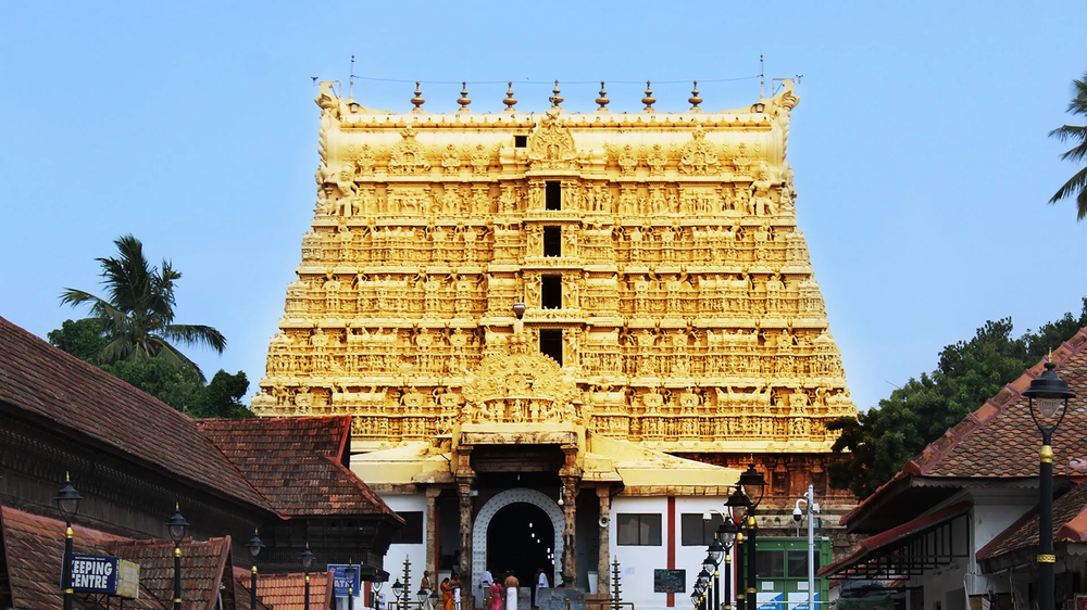 How does one plan a trip to Kerala with their loved ones? 