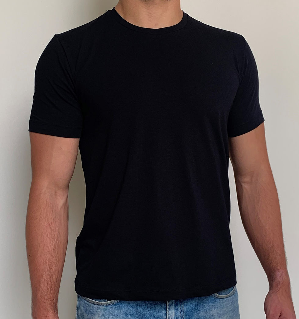 Camiseta Preta Gola C Transpasse