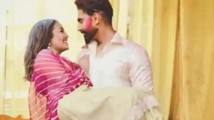 नेहा कक्कड़ के वजन का उड़ाया पंजाबी सिंगर परमिश वर्मा ने मजाक, कहा- आप इतने हैवी हो नेहा!