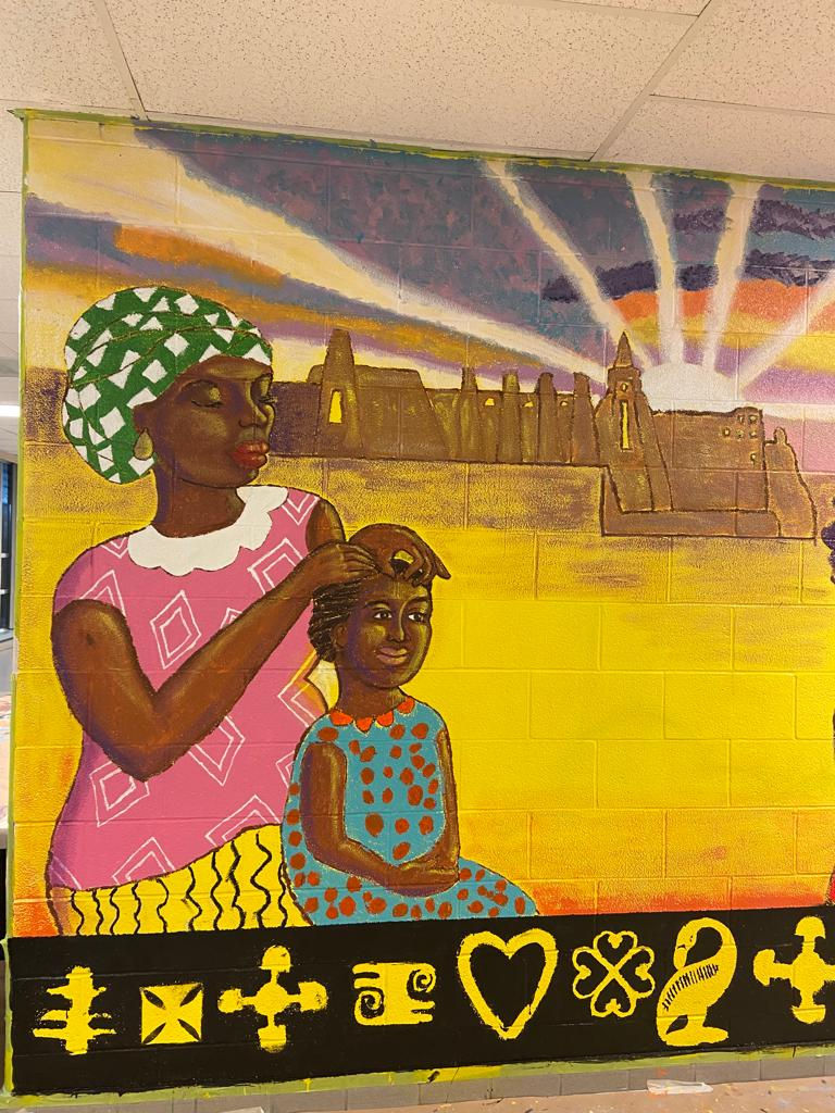 Afro Sun God, détail du projet de murale collective, dirigé par l’artiste en arts visuel, Mosa McNeilly, avec les élèves de Monsieur Persaud , en classe de 8  année, au Humberwood Downs Junior Middle Academy , entre avril et juin 2022. 