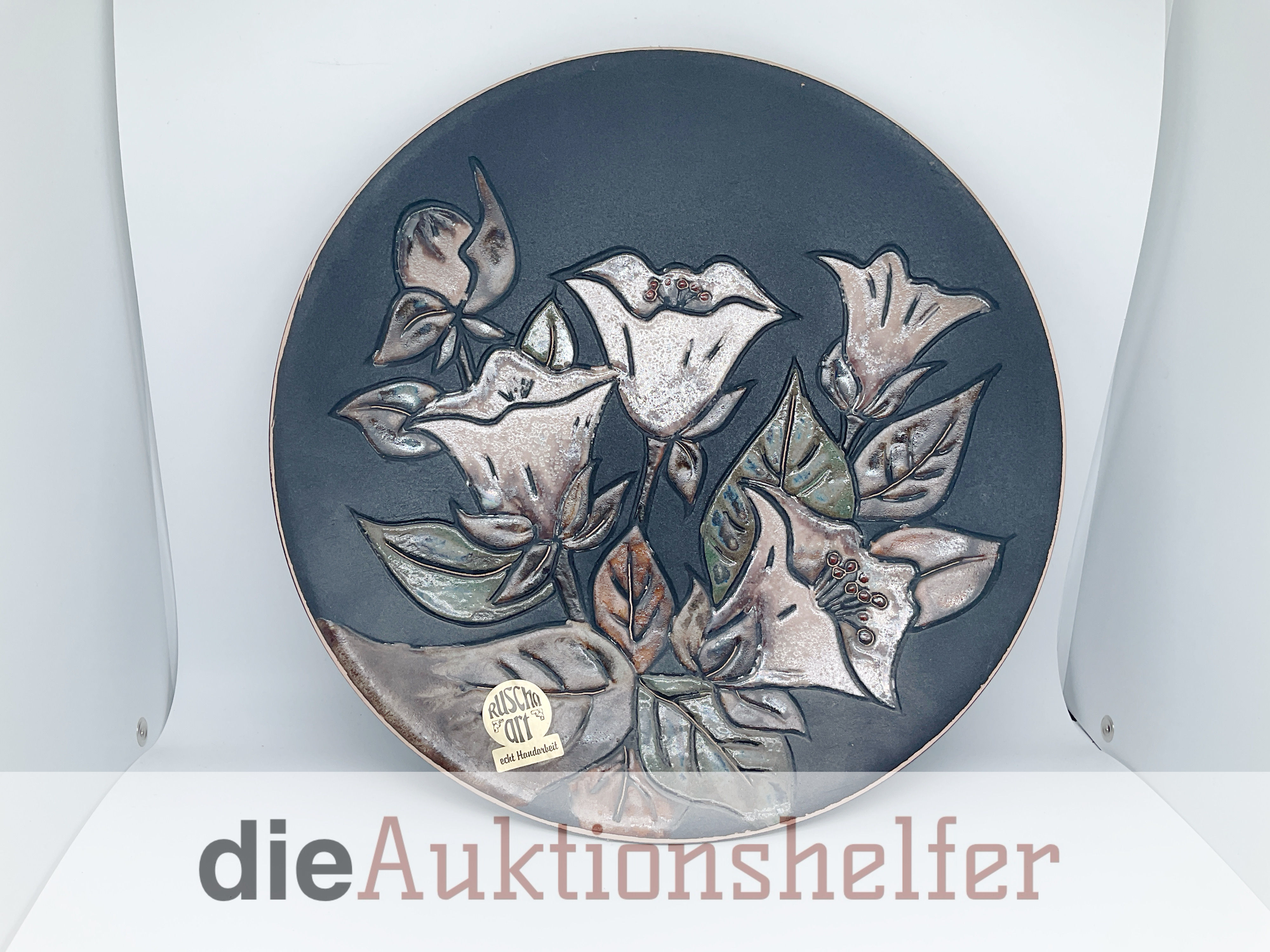 Ruscha Art, Wandteller