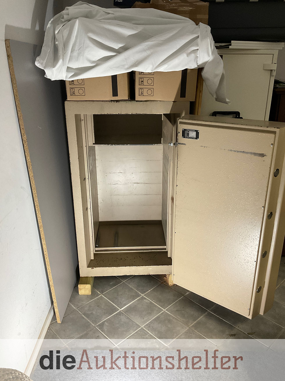 Miniaturbild: Gebrauchter Tresor, KEIN VERSAND MÖGLICH!