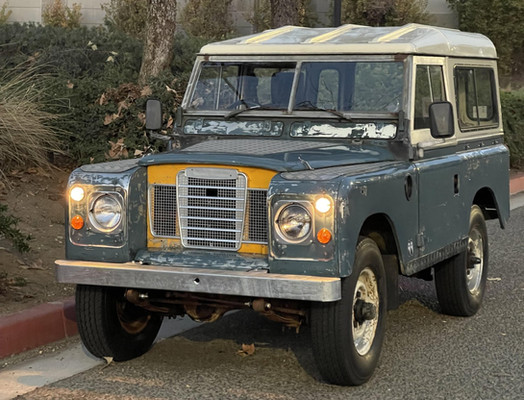 1975 Land Rover Series III in Marine Blue, truck picture car for film and TV in Los Angeles