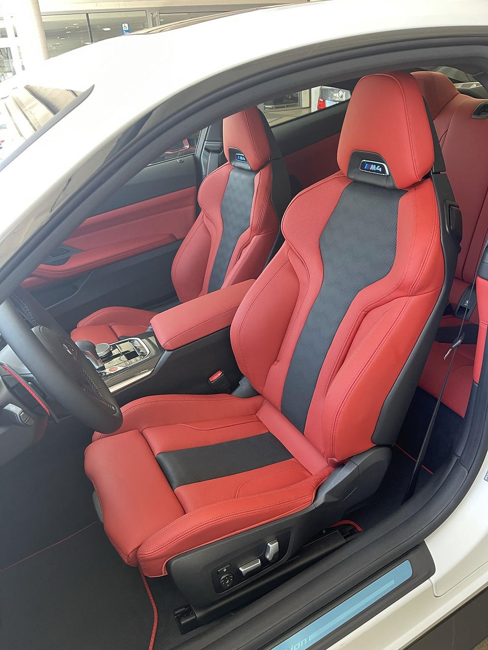 2021 BMW M4 Competition photo 6