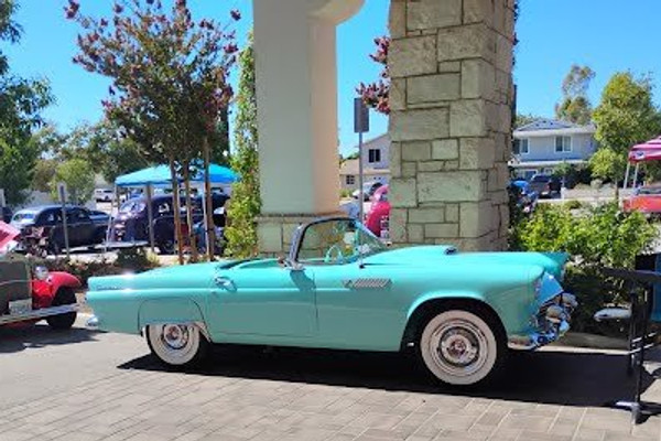 1955 Ford Thunderbird in Turquoise, classic picture car for commercials and music videos, Los Angeles