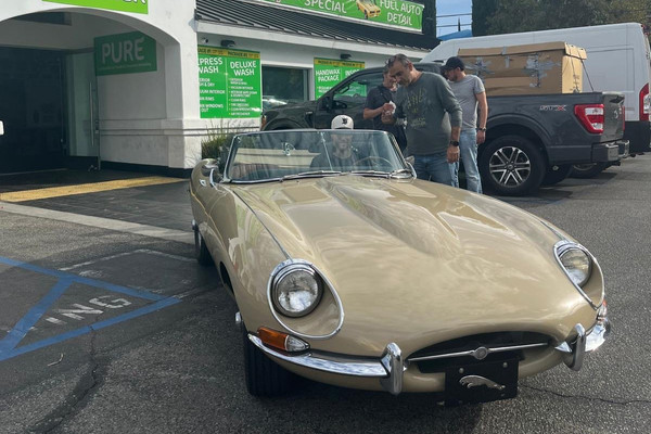 1968 Jaguar E-Type, classic movie car rental for productions in LA