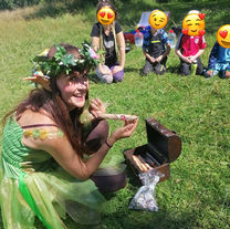 Fee, Einhorm, Prinzessin, Zauberwald . Es geht um Magie, Träumen, ruhigere Shows, viel Mitmachen