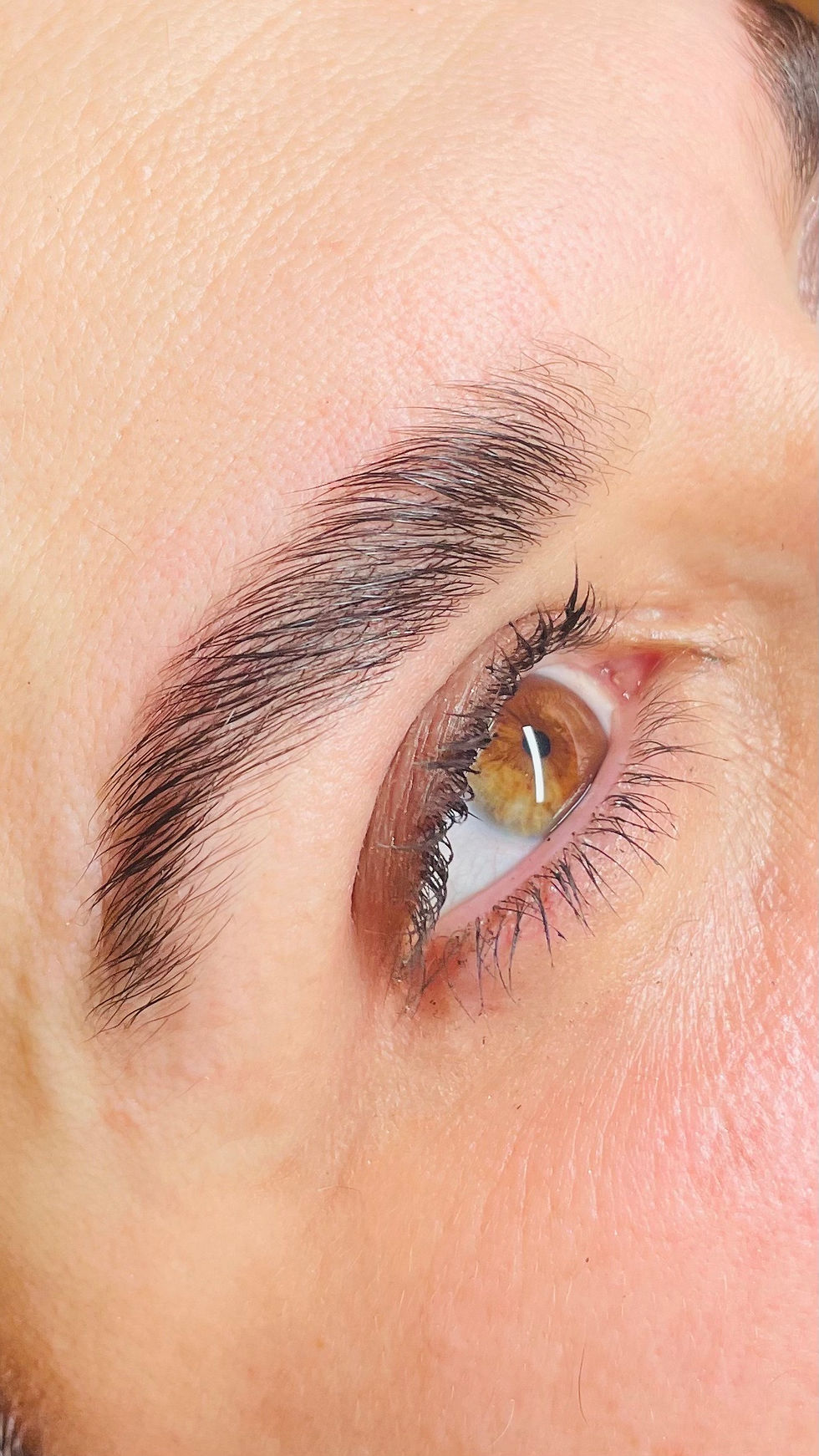 Keratin treatment for natural eyebrows