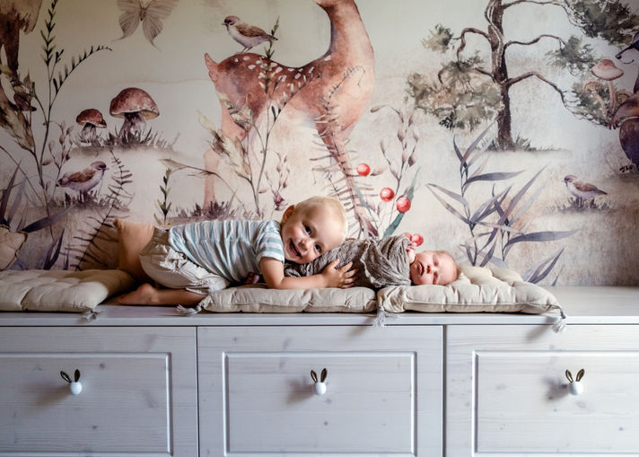 Fotoshootings bei euch zuhause, Familienshooting, Neugeborenenshooting, Newborn im Allgäu, in Isny, in Kempten, am Bodensee dokumentarische Fotografie, Reportagefotografie von euren Kindern und eurem echten Leben, Homestory