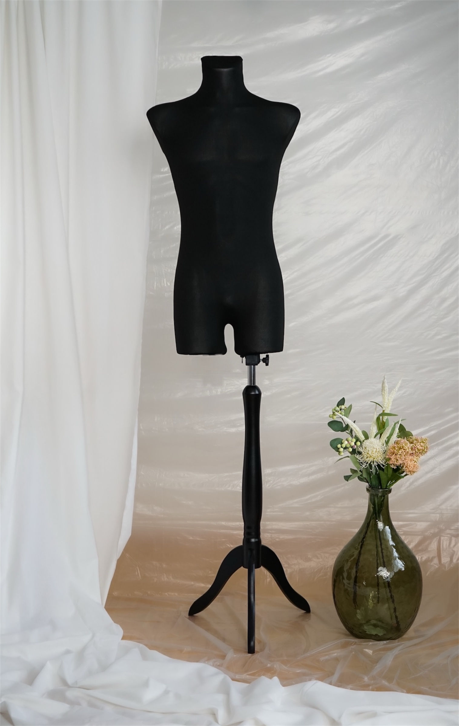 Манекен чоловічий для шиття та демонстрації одягу в магазині