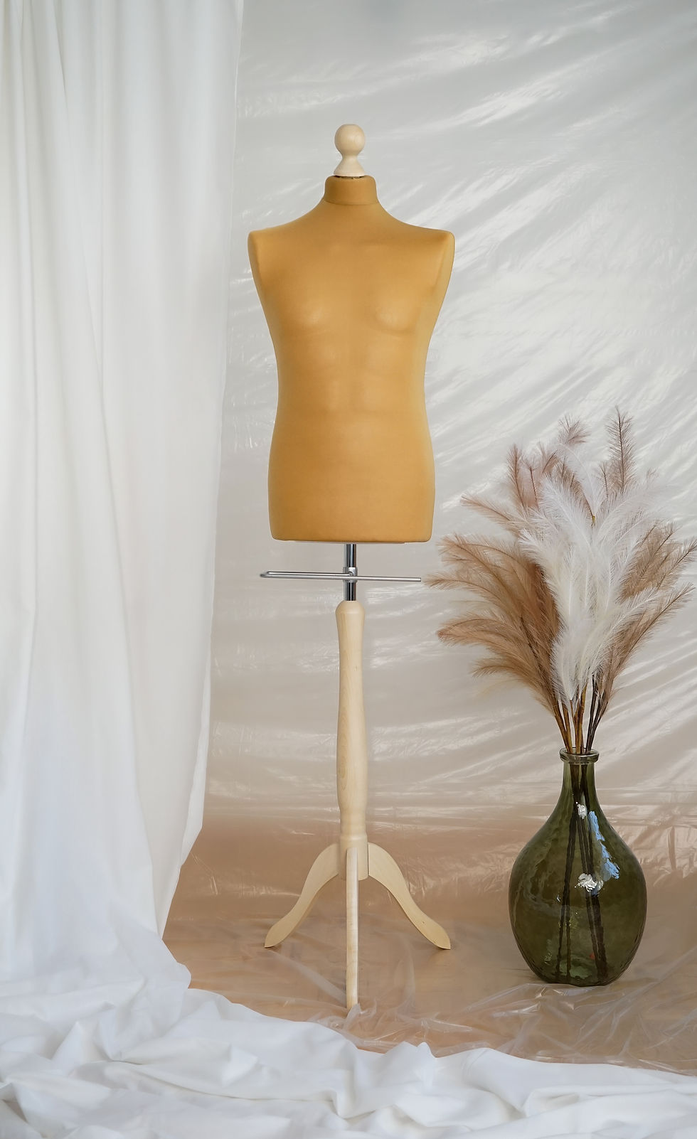 Манекен чоловічий для шиття та демонстрації одягу в магазині