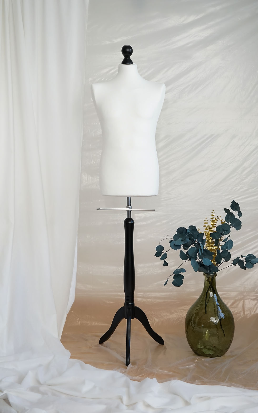 Манекен чоловічий для шиття та демонстрації одягу в магазині