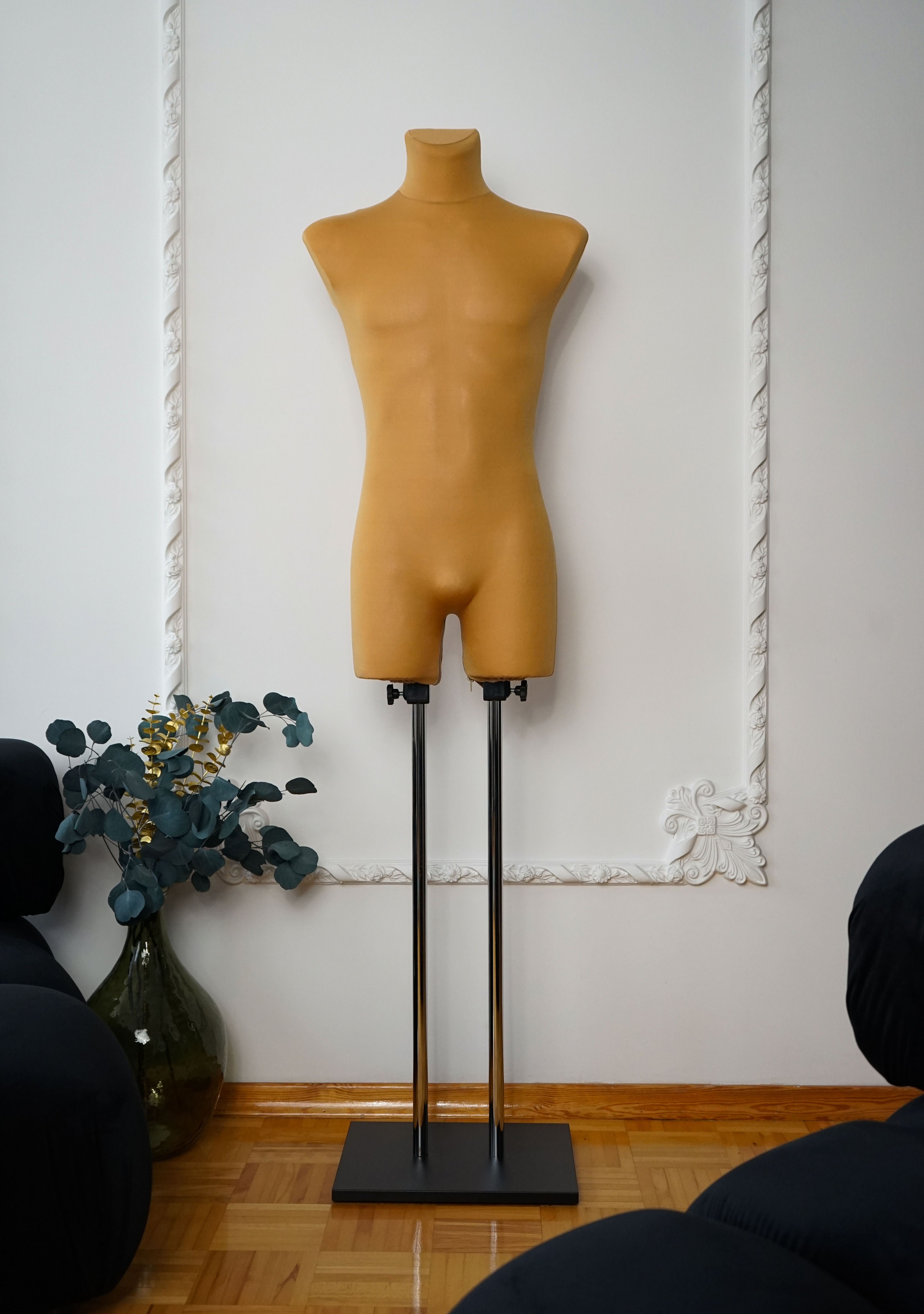 Манекен чоловічий для шиття та демонстрації одягу в магазині