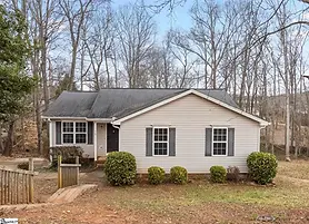 Fountain Inn Updated 4-Bedroom Home