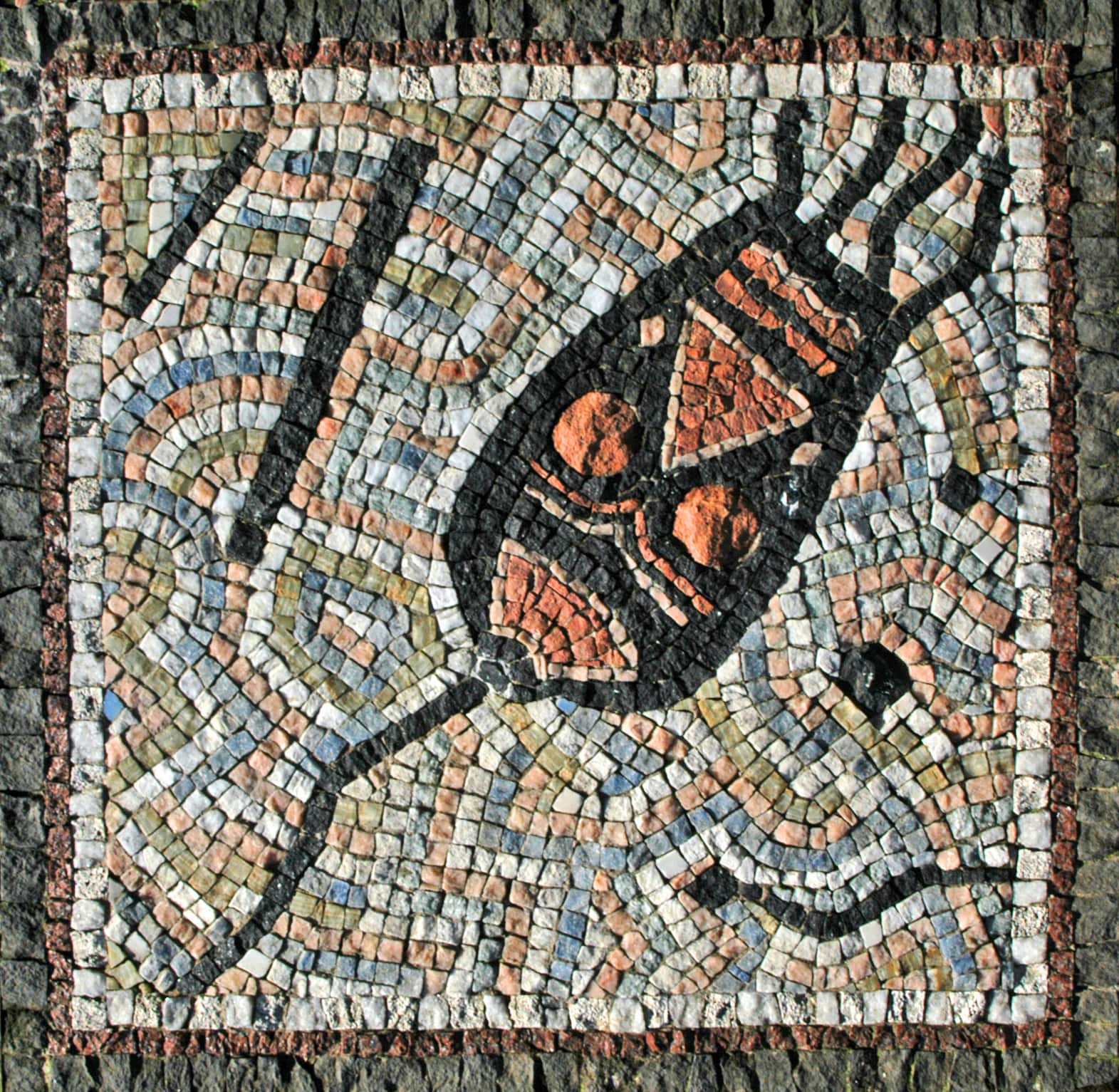 Particolare della scalinata - Mosaico sulla pace