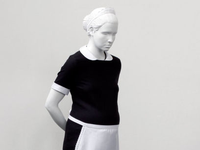 این‌چنین زبان‌مان را می‌گَزیم