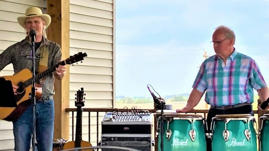 Live at Danzinger Vineyard 