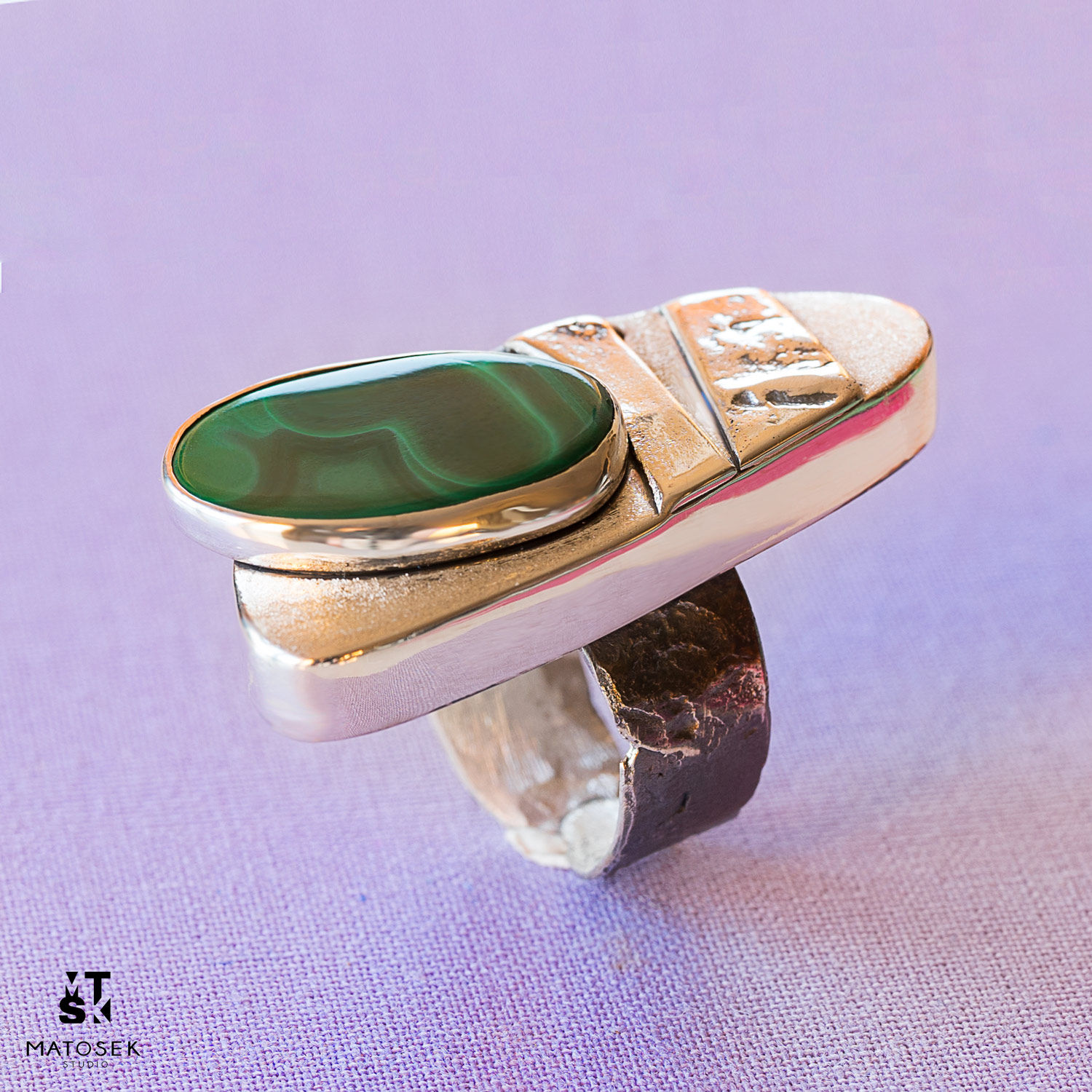 Pierścień unikaTY czerniony z malachitem UNI_19