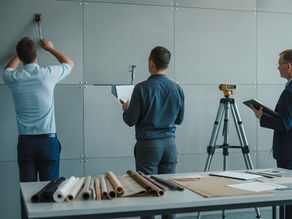 Quanto custa instalar painéis acústicos em uma sala comercial? Guia de preços e como economizar sem perder desempenho