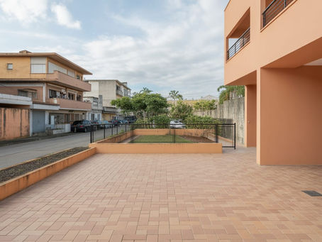 Quanto custa piso intertravado colorido em Campinas? Guia de preços e compra segura