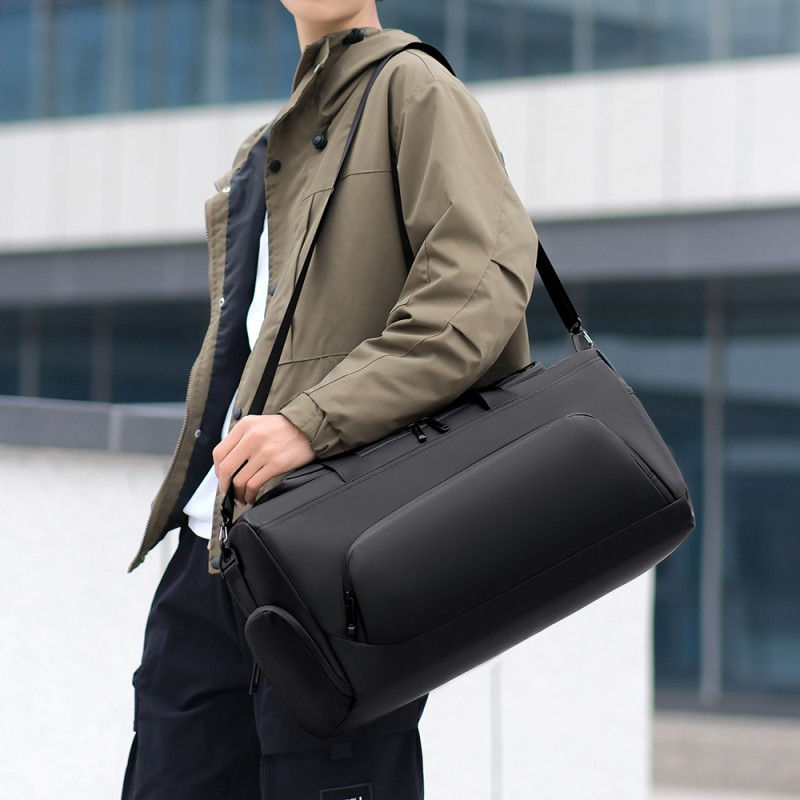 Thumbnail: Multi-Compartment Sports & Travel Bag