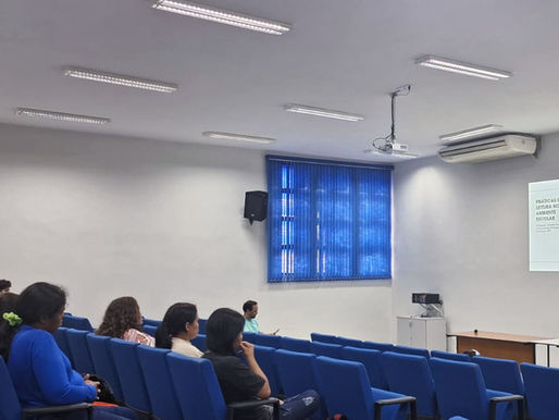 Práticas de leitura na escola: palestra da profª Grazielli Lima
