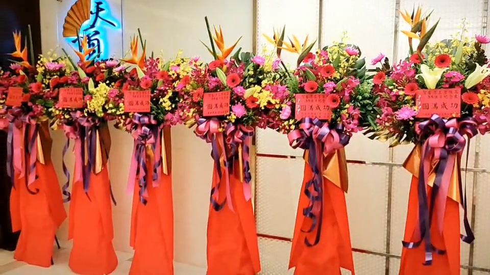 縮圖：開幕會場設計 • 企業形象花藝