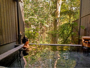 How Japanese Really Enjoy Onsen Travel: Ryokan Rhythm, Kaiseki, and the Art of Slowing Down