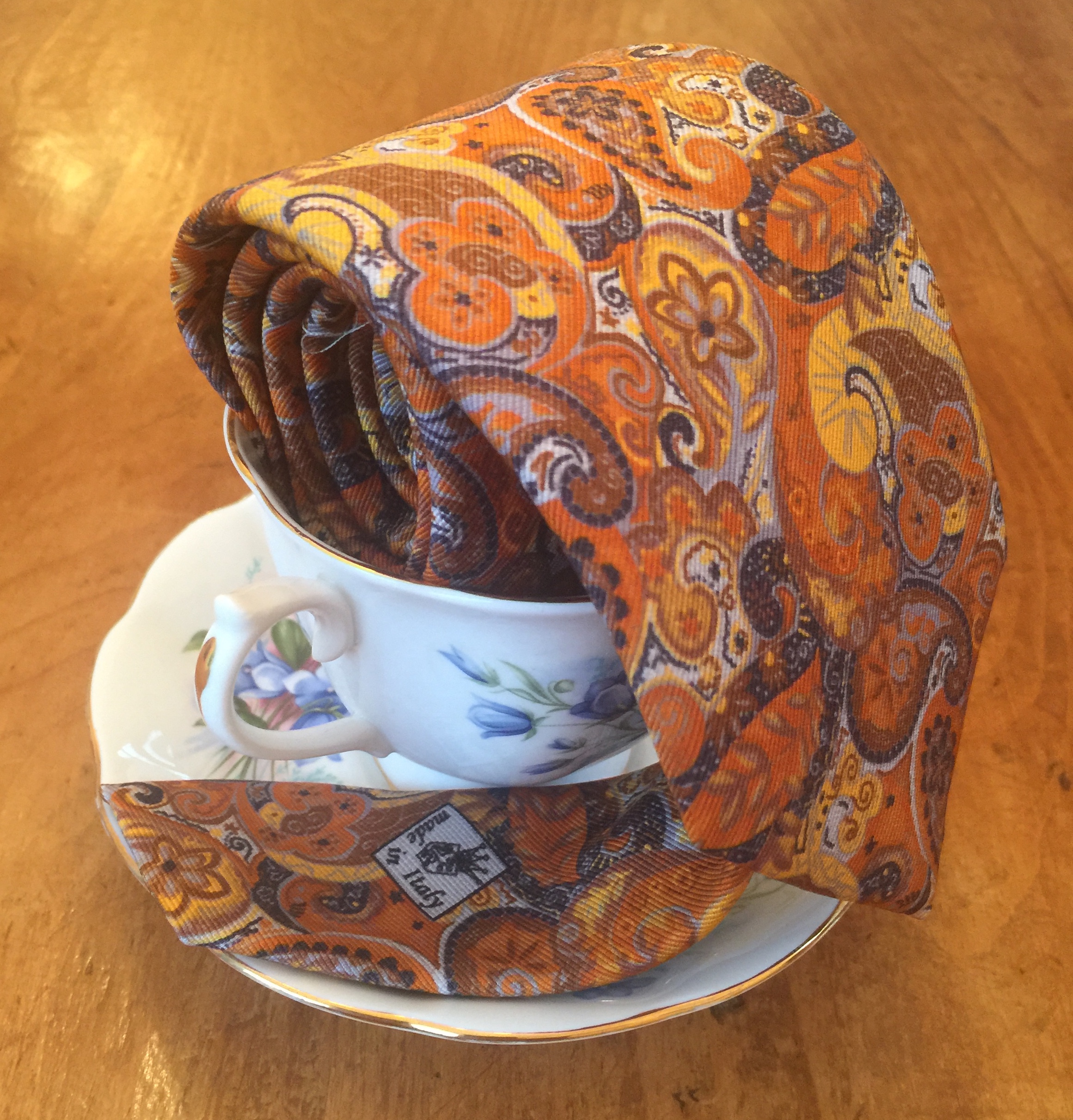 old gold antique paisley4
