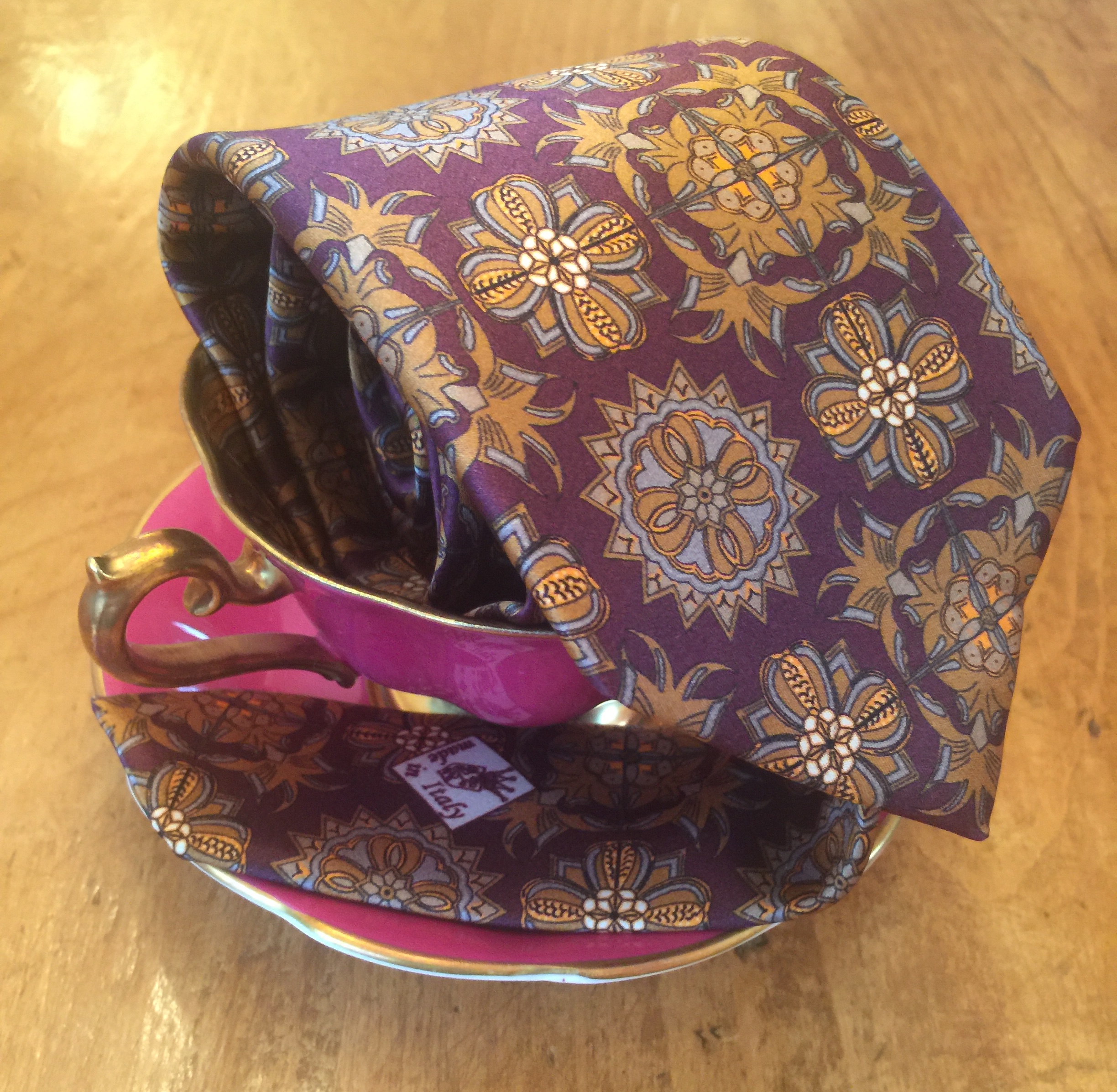 prugna medallion batik2