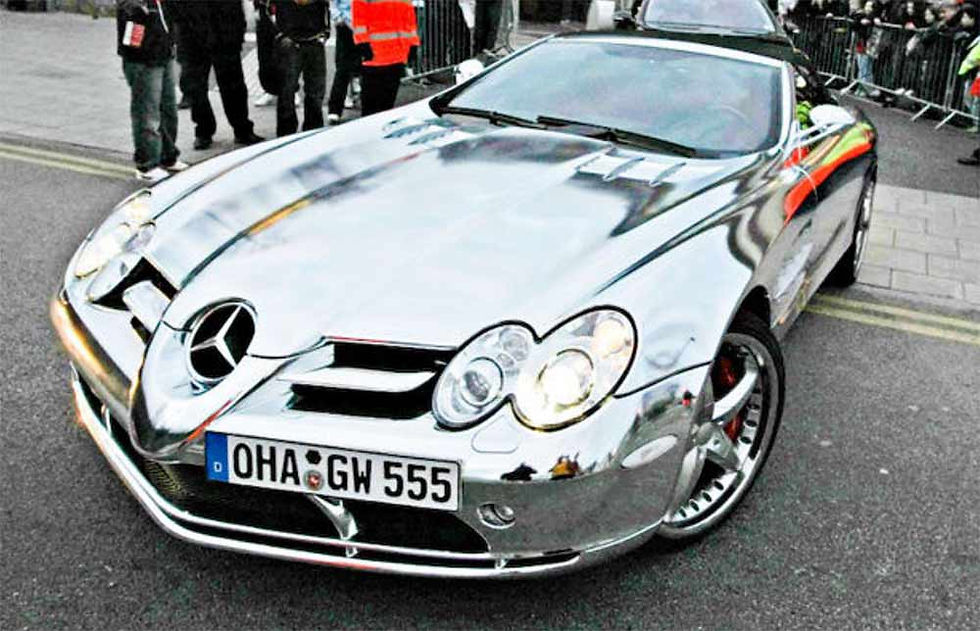 Image showing a Mercedes Benz with a full chrome car wrap used in a blog post by Auto Wrap Centre Liverpool about custom chrome car wraps.