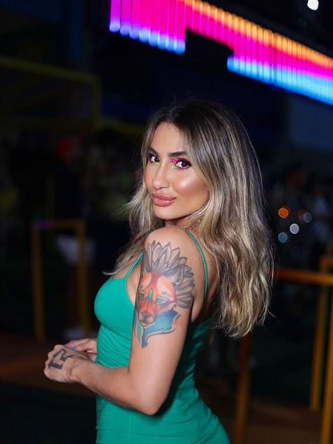 “Quebrei muitos tabus no meu nicho” DJ Fernanda Fox é um dos principais nomes no cenário Pop