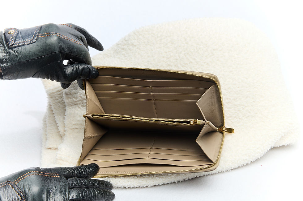 Thumbnail: Celine Leather Continental Wallet