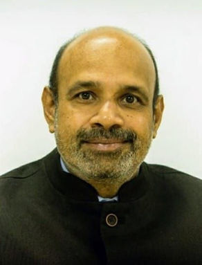 Dr. Kuttanellur Muralidharan- Kedavilakkukal in WARRIERS