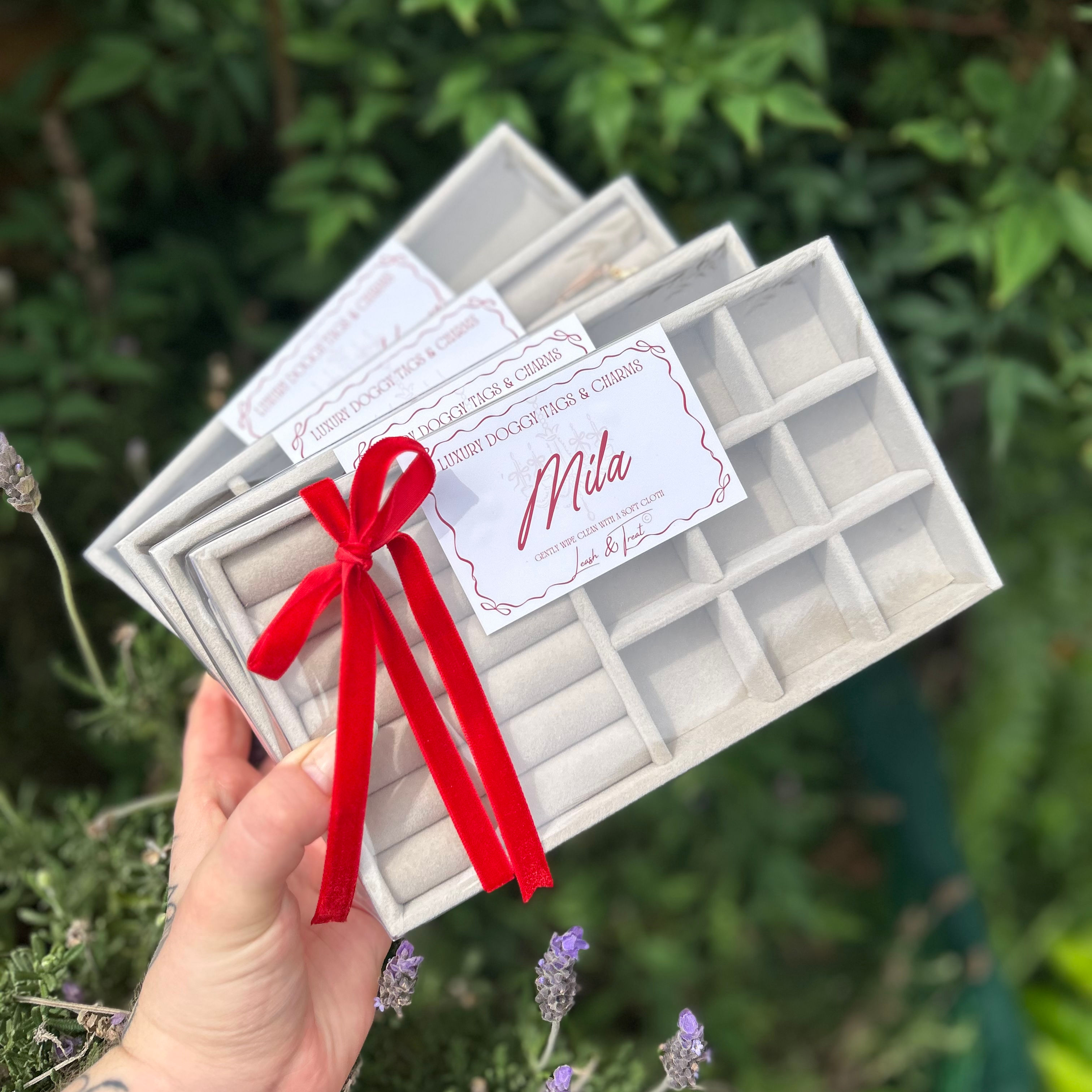 VELVET STORAGE TRAY | TAGS & CHARMS