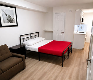 affordable-hotel-room-pinellas-park-fl_edited.jpg