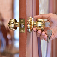 brass-door-knob_107418117.jpeg