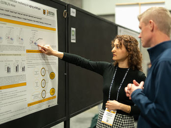 Fereshteh Darvishi (PhD student, Arnold lab) presenting a poster at the 2023 Society for Neuroscience Meeting.