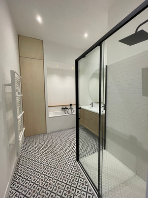 Appartement R . Nîmes (30)