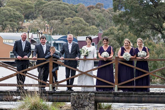 Snowy Mountains wedding & event florist. Jindabyne florist. Thredbo florist. Lake Crackenback Resort weddings.