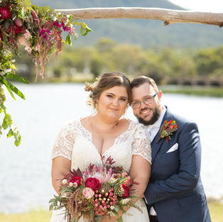 Snowy Mountains wedding & event florist. Jindabyne florist. Thredbo florist. Lake Crackenback Resort weddings.