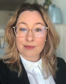 Eily Linkedin photo.jpeg