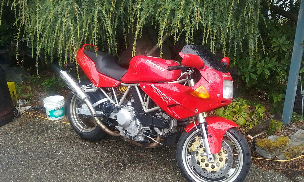 DUCATI 900SS