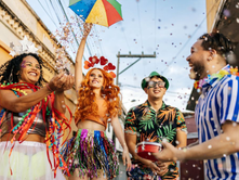 Os Melhores Destinos para o Carnaval 2025