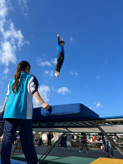 トランポリンクラブ