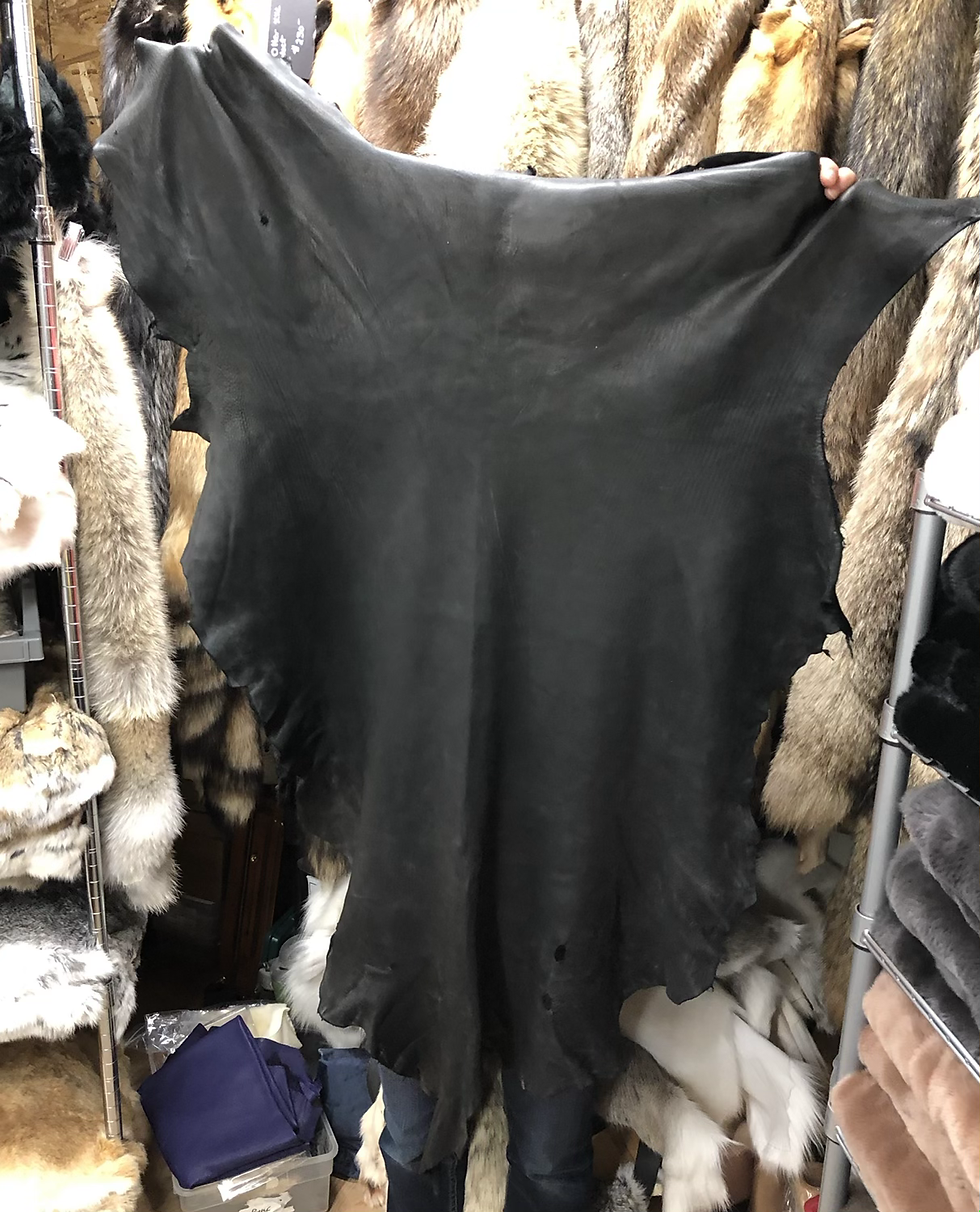 Thumbnail: Leather Deer Hide (Black & Golden)