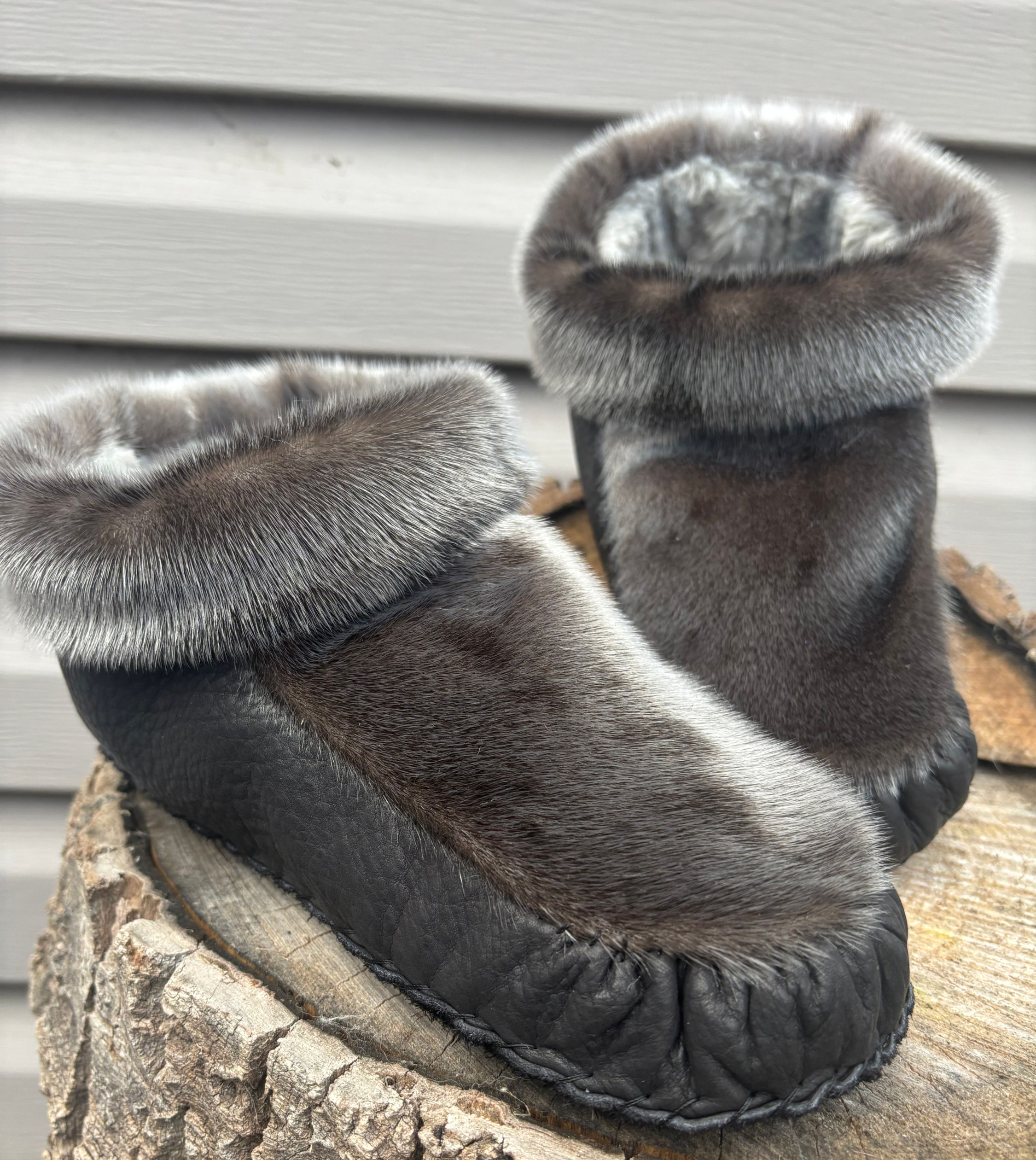 Seal  skin Moccasin Black Bison