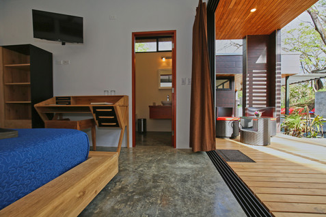 white palms nosara Yoga surf Bodhi Tree Guilded iguana paddle board boutique hotel yoga retreat surf retreat SUP surfing